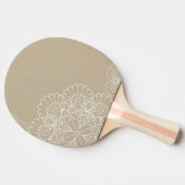 レースのオーナメントが付いているレトロの背景 卓球ラケット (横)