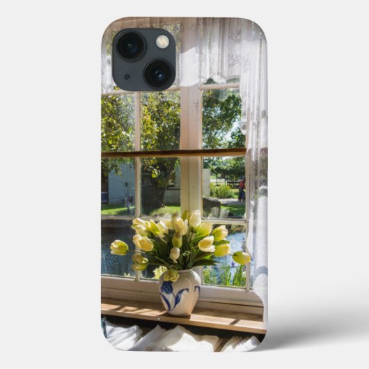 レースのカーテンとチューリップのある窓 Case-Mate iPhoneケース (裏面)