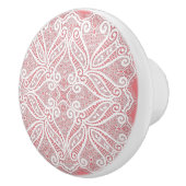 レースのドリーピンクの白いヴィンテージ古ファッションド セラミックノブ (右)