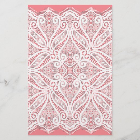 レースのドリーピンクの白いヴィンテージ古ファッションド 便箋 (正面)