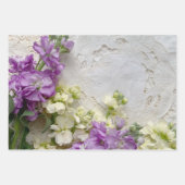 レースの上に紫と白の花 ラッピングペーパーシート (正面)