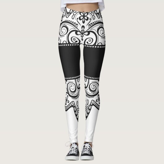 レースの利得の白黒のレースのようなレギング レギンス (正面)