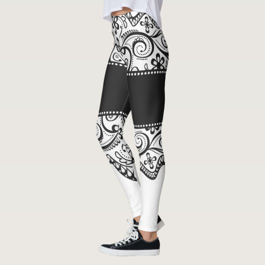 レースの利得の白黒のレースのようなレギング レギンス (左)