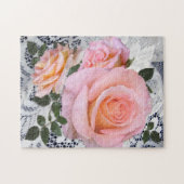 レースの背景に美しいピンクのバラ ジグソーパズル (横)