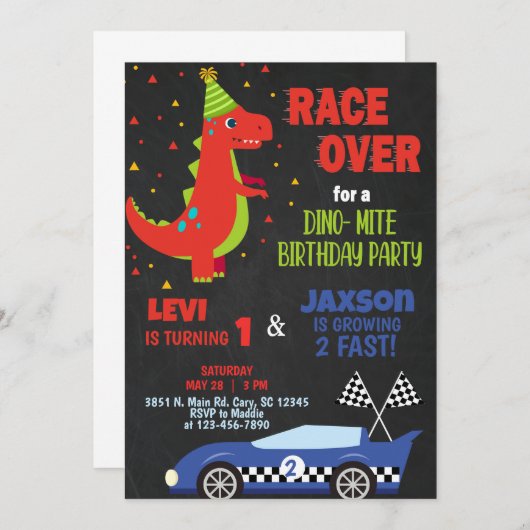 レースカーと恐竜の少年の兄弟姉妹の招待。 招待状 (正面/裏面)