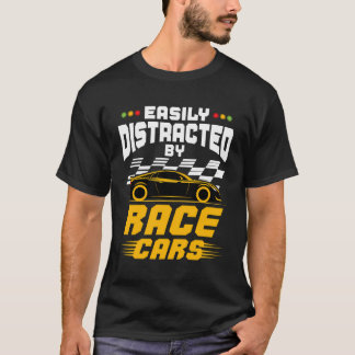 レースカーに簡単に気を取られるレーサーカーレース Tシャツ