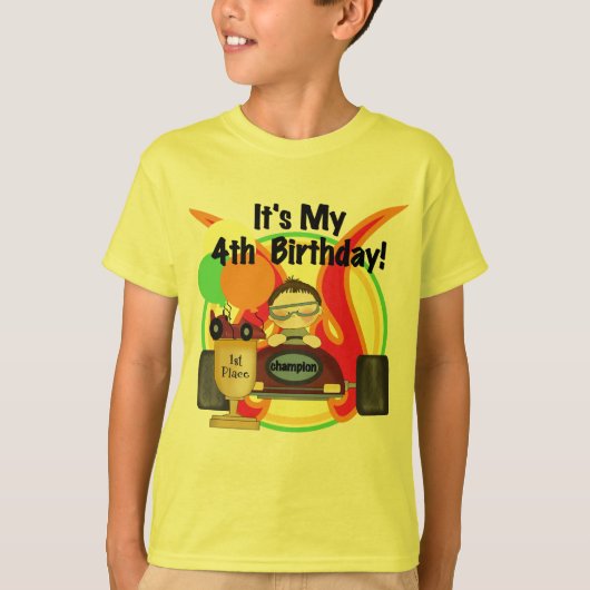 レースカーの第4誕生日のTシャツおよびギフト Tシャツ (正面)