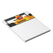 レースカーの誕生日パーティーギフトをパーソナライズ ノートパッド (アングル)