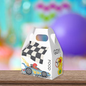 レースカーの食べ物や賞品が登場 フェイバーボックス