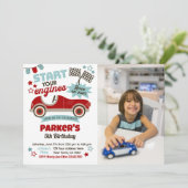 レースカーをテーマにしたパーティの招待状（写真あり） 招待状 (スタンド正面)