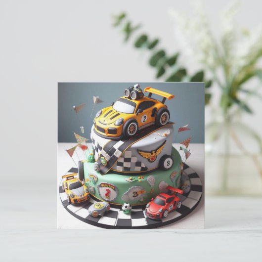 レースカーをテーマにした子供の誕生日ケーキ カード (スタンド正面)