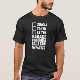 レースカーを造るガレージ Tシャツ