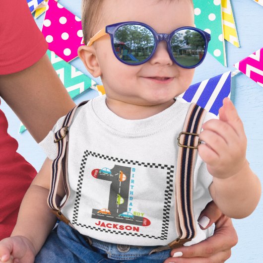 レースカーズファースト誕生日ボーイ ベビーTシャツ