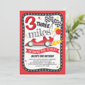 レースカーマイルズのまわりにザトラックボーイ誕生日 招待状 (スタンド正面)