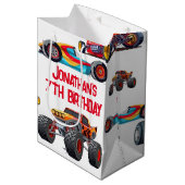 レースカーモンスタートラックカーレース誕生日 ミディアムペーパーバッグ (正面アングル)