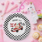 レースカーレーシングキッドの誕生日テーマ ペーパープレート (パーティー)