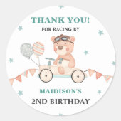 レースカー誕生日パーティー ラウンドシール (正面)