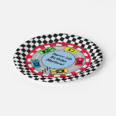 レースカー&トラックをテーマにした少年の誕生日パーティー ペーパープレート (アングル)