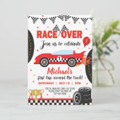 レースカー、レースカー、レースボーイ誕生日招待状。 招待状 (スタンド正面)
