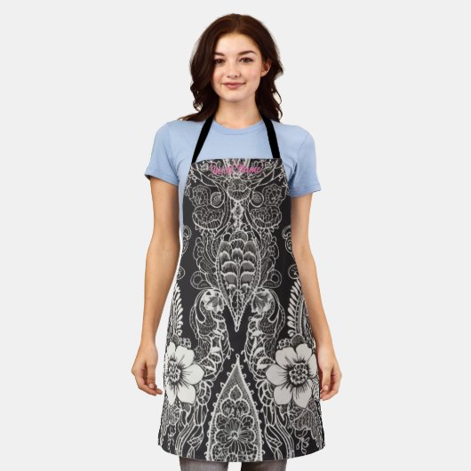 レースフローラ調和マグ エプロン (着用した状態)