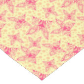 レース深紅の蝶の黄色の水玉模様 テーブルクロス (アングル)