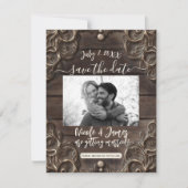 レース&ダークウッド素朴ヴィンテージ日付を保存 招待状 (正面)