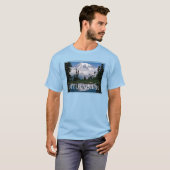 レーニア山 | 山の池に映る姿 Tシャツ (正面フル)