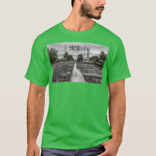 レール上の反射1 Tシャツ