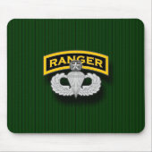 レーンジャーのタブおよびマスターの降下員記章 マウスパッド (正面)