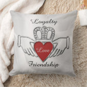 ロイヤリティラブフレンドシップカダガホワイトピロー クッション (ブランケット)