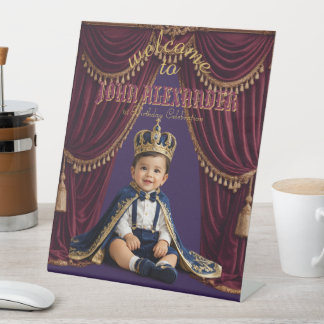 ロイヤルキング1歳の誕生日パーティーペディスタルサインのデザイン 台座サイン
