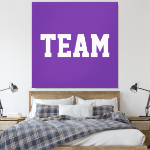ロイヤルパープルの背景に中央寄せのホワイトでTEAMとプリントしたアスリートデザイン キャンバスプリント