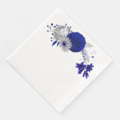 ロイヤルブルーとシルバーの花とシルバーの葉 (コーナー)