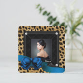 ロイヤルブルーのヒョウ柄写真 卒業おめでとう 案内状 (スタンド正面)