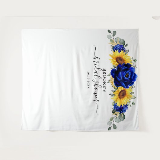 ロイヤルブルーのリラックスしたひまわり モダン ブライダルシャワー タペストリー (正面(横))