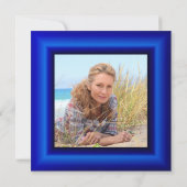 ロイヤルブルーの写真枠 黒 毎年 誕生日 招待状 (裏面)