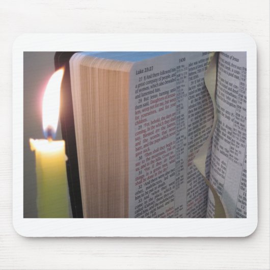 ロウソクと聖書 マウスパッド (正面)
