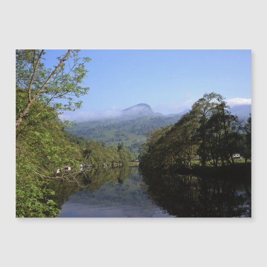 ロカイキリンスコットランド川 (正面)