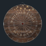 ログウッド オーダーメイド ファミリー ビーチハウス ダーツボード<br><div class="desc">当社の温かみのある木製背景にストリングライトが施されたルースチックプリントデザインで、あなただけの家族にぴったりのダーツボードを簡単に作成できます。バケーション用のお家や休日にぴったりで、家族全員がダーツを投げるのを楽しむことができます</div>