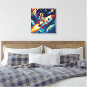 ロケットに乗った小さな男の飛んでいる子が宇宙で キャンバスプリント (インサイチュ (寝室))