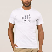 ロケットの船の白のTシャツを展開させて下さい
