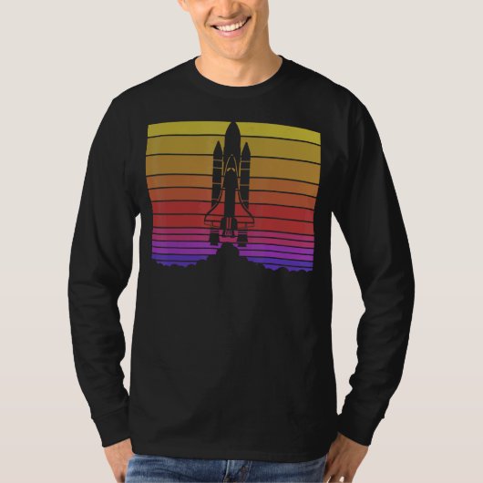 ロケット発射ブラストオフ天文学レトロ宇宙終了 Tシャツ (正面)
