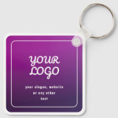 ロゴとスタイリッシュ明るい紫グラデーション キーホルダー (裏面)