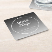ロゴとテキスト | ダークグレーのグラデーション スクエアペーパーコースター (アングル)