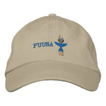 ロゴと名前の付いたキャップ