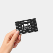 ロゴと背景の繰り返しロゴ |黒 バッジ (手持ち)