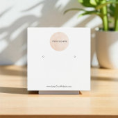 ロゴのイヤリング表示カード