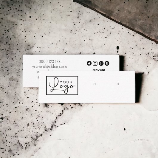 ロゴのイヤリング表示ソーシャルメディアQRコード スキニー名刺