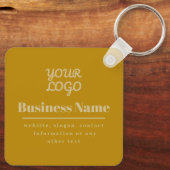 ロゴのレトロモダン – 暗い金ゴールド キーホルダー (裏面)