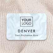 ロゴの名とタイトルの青淡い色の灰色のマーブル 名札